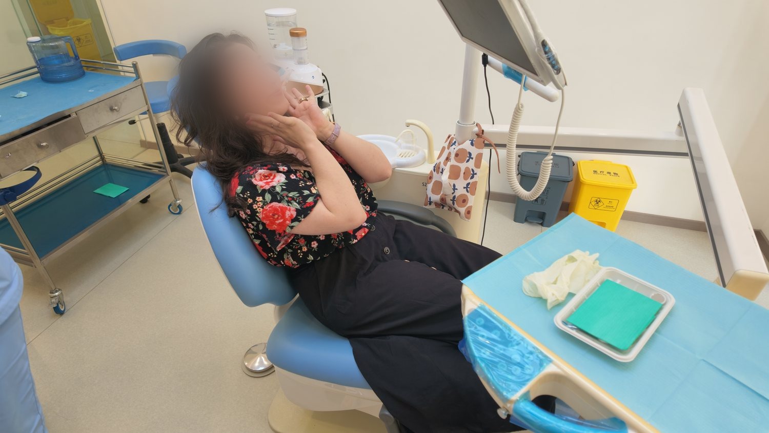 Dental chair and patient care setting at Leyan Dental